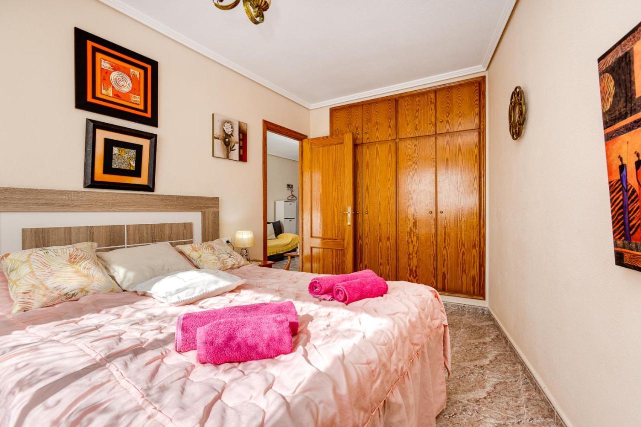 Apartament Caballero De Rodas Torrevieja Esterno foto