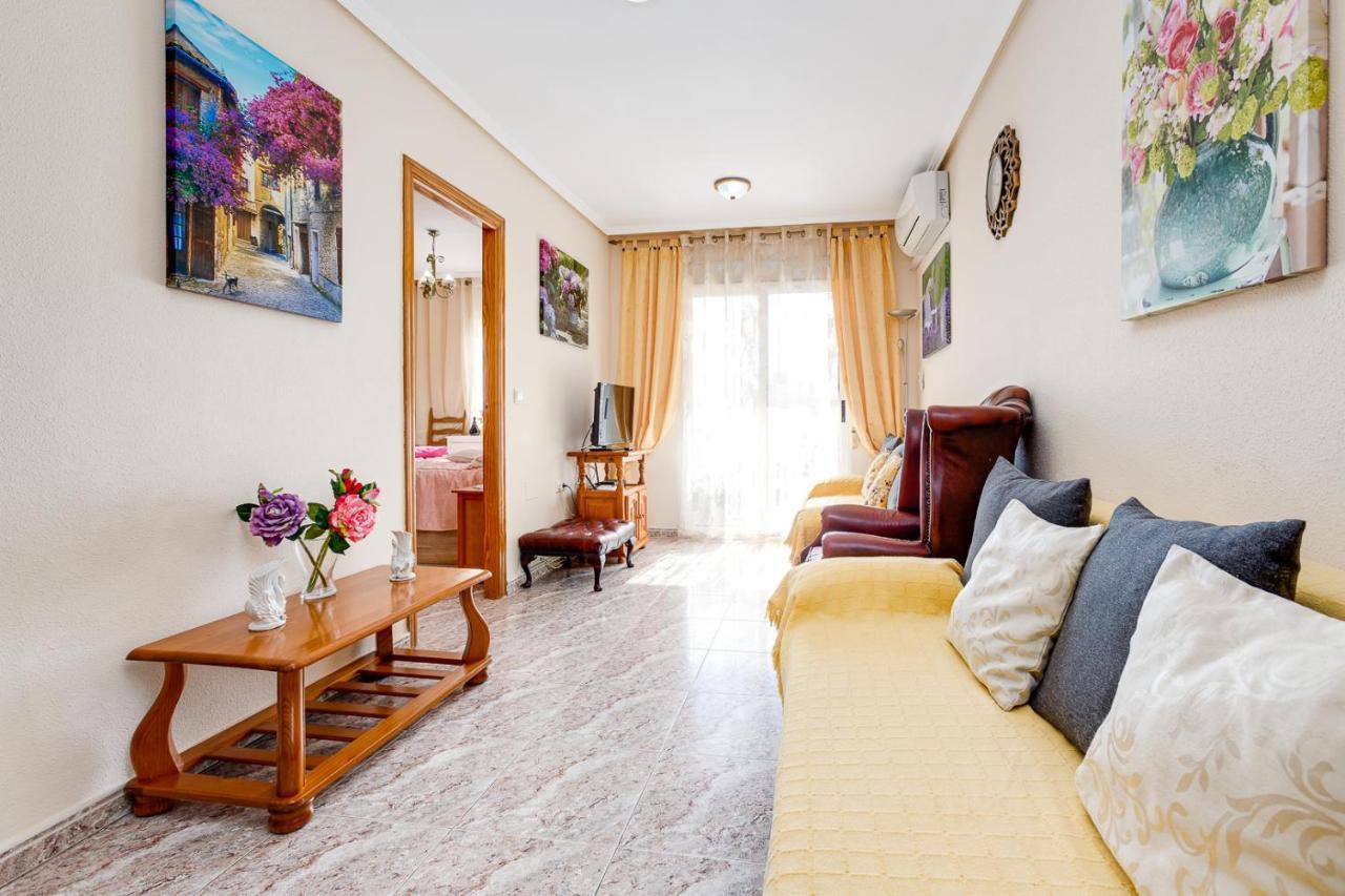 Apartament Caballero De Rodas Torrevieja Esterno foto
