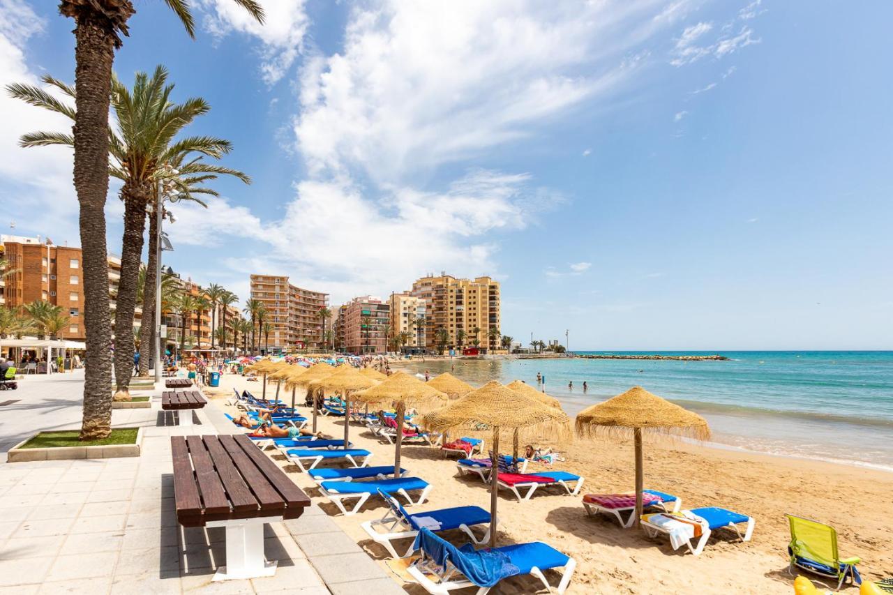 Apartament Caballero De Rodas Torrevieja Esterno foto