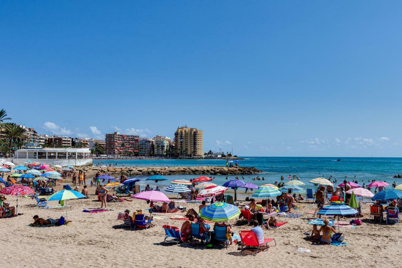Apartament Caballero De Rodas Torrevieja Esterno foto