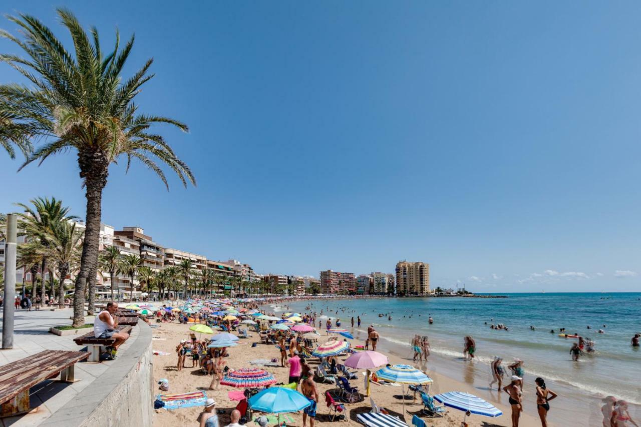 Apartament Caballero De Rodas Torrevieja Esterno foto